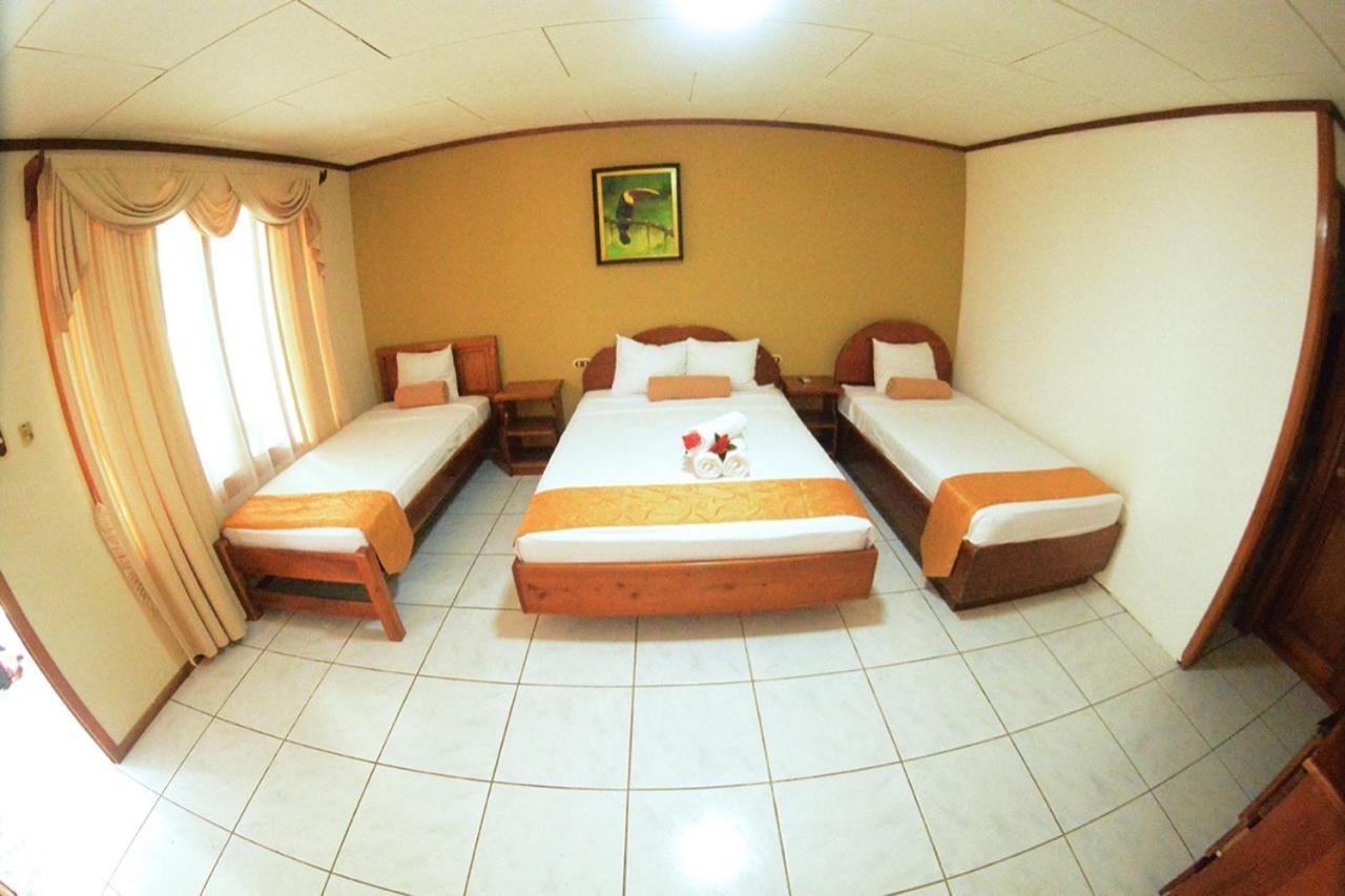 Arenal Poshpacker Hostel La Fortuna ภายนอก รูปภาพ