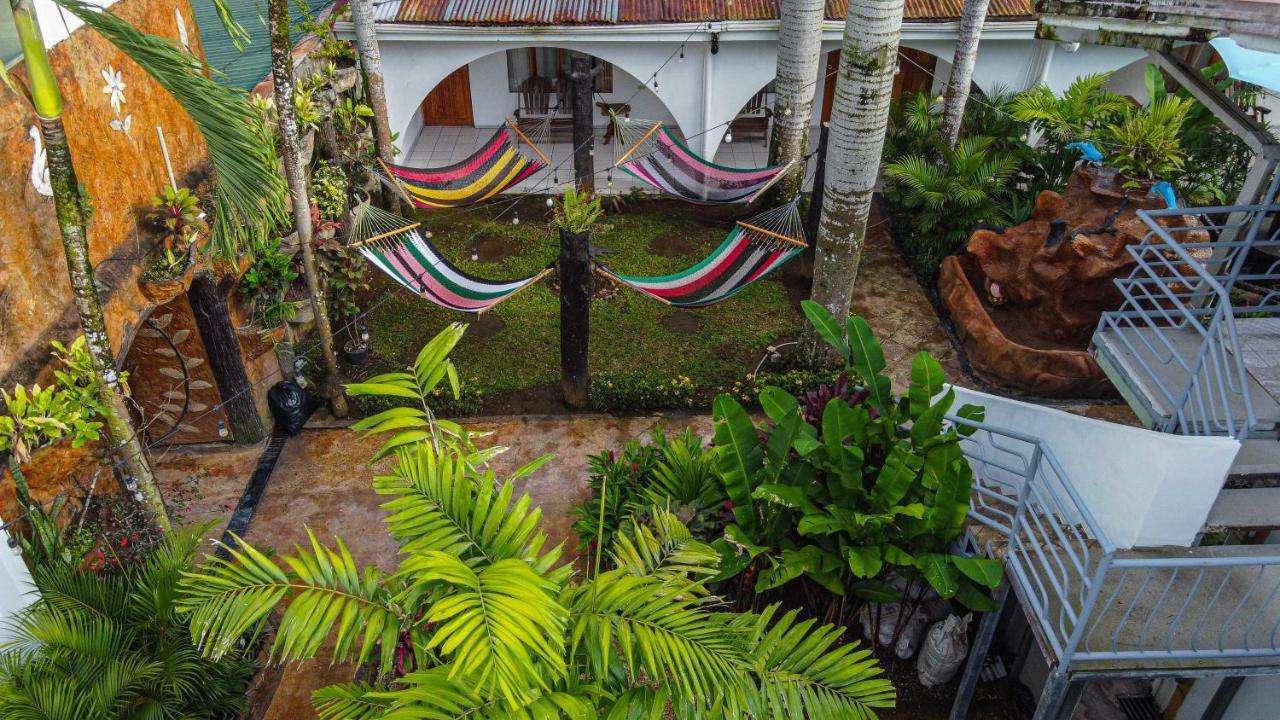 Arenal Poshpacker Hostel La Fortuna ภายนอก รูปภาพ