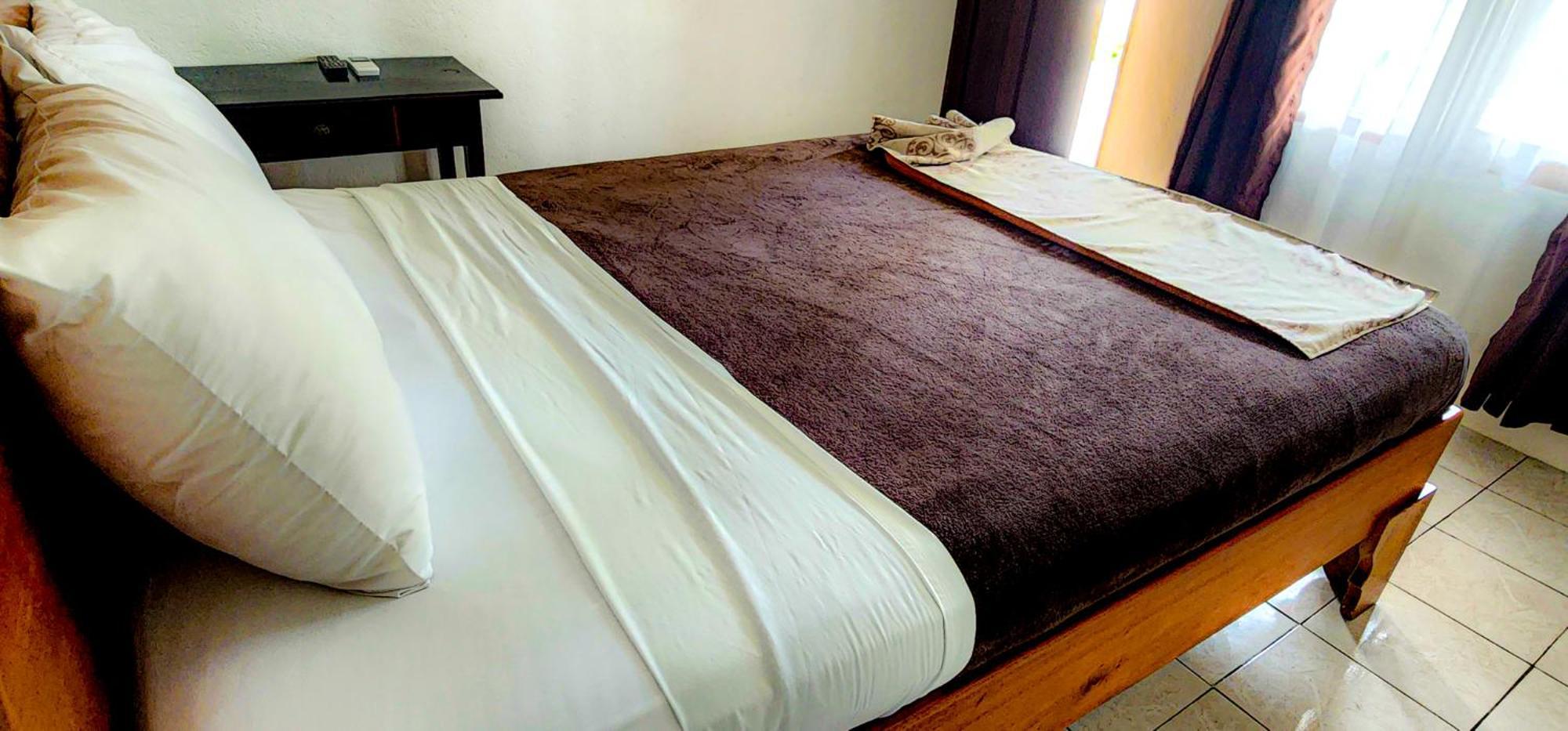 Arenal Poshpacker Hostel La Fortuna ภายนอก รูปภาพ