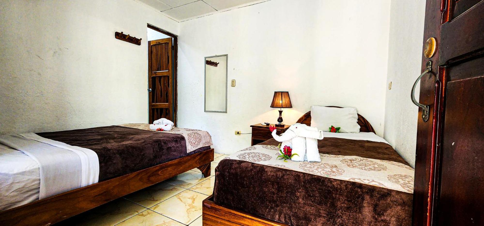 Arenal Poshpacker Hostel La Fortuna ภายนอก รูปภาพ